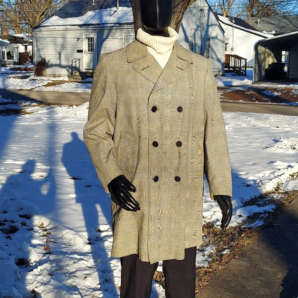 Vintage 3/4 London Fog Raincoat approx measurements in pics material poly/cotton